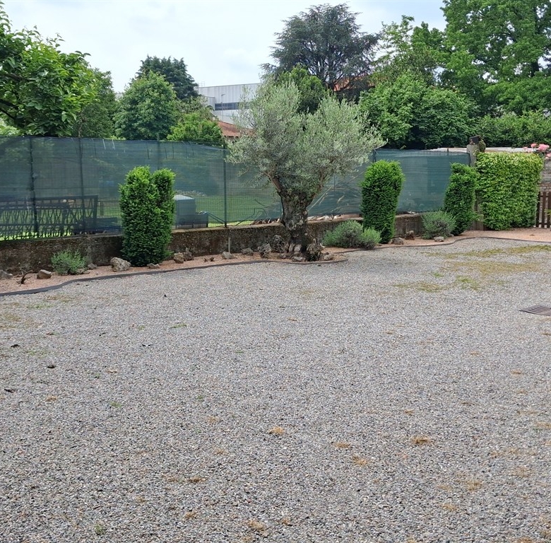 780